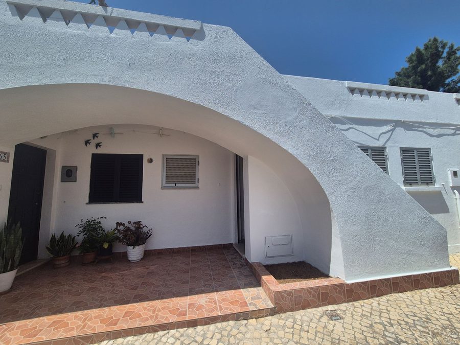 T2, Quelfes em Olhão